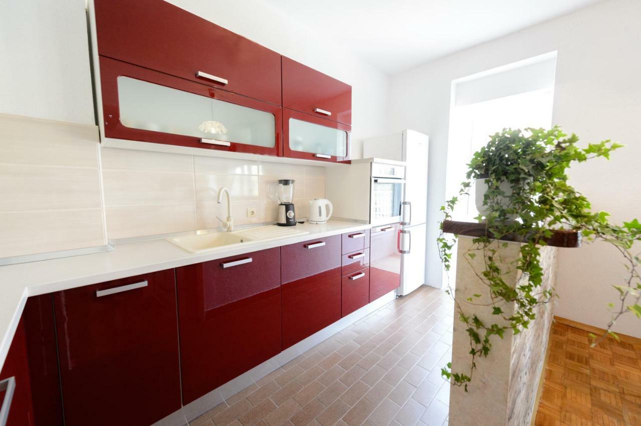 Apartment Ana 4+2 Makarska Buitenkant foto